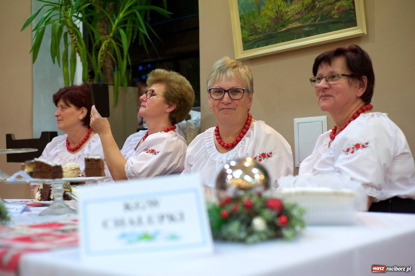 Zdjęcie w galerii na portalu naszraciborz.pl: Na świątecznym kiermaszu w Tworkowie wiadomości z regionu