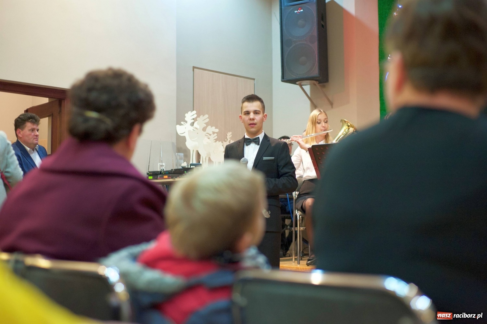 Zdjęcie w galerii na portalu naszraciborz.pl: Na świątecznym kiermaszu w Tworkowie wiadomości z regionu