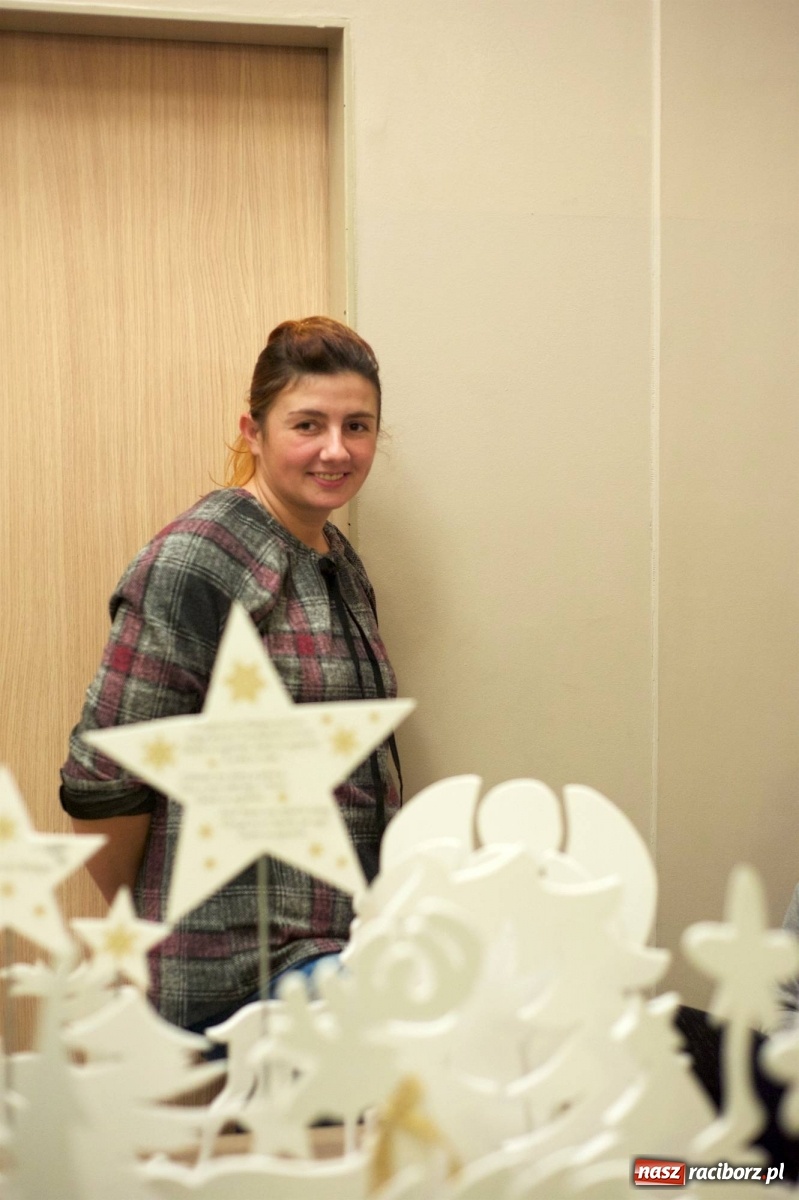 Zdjęcie w galerii na portalu naszraciborz.pl: Na świątecznym kiermaszu w Tworkowie wiadomości z regionu