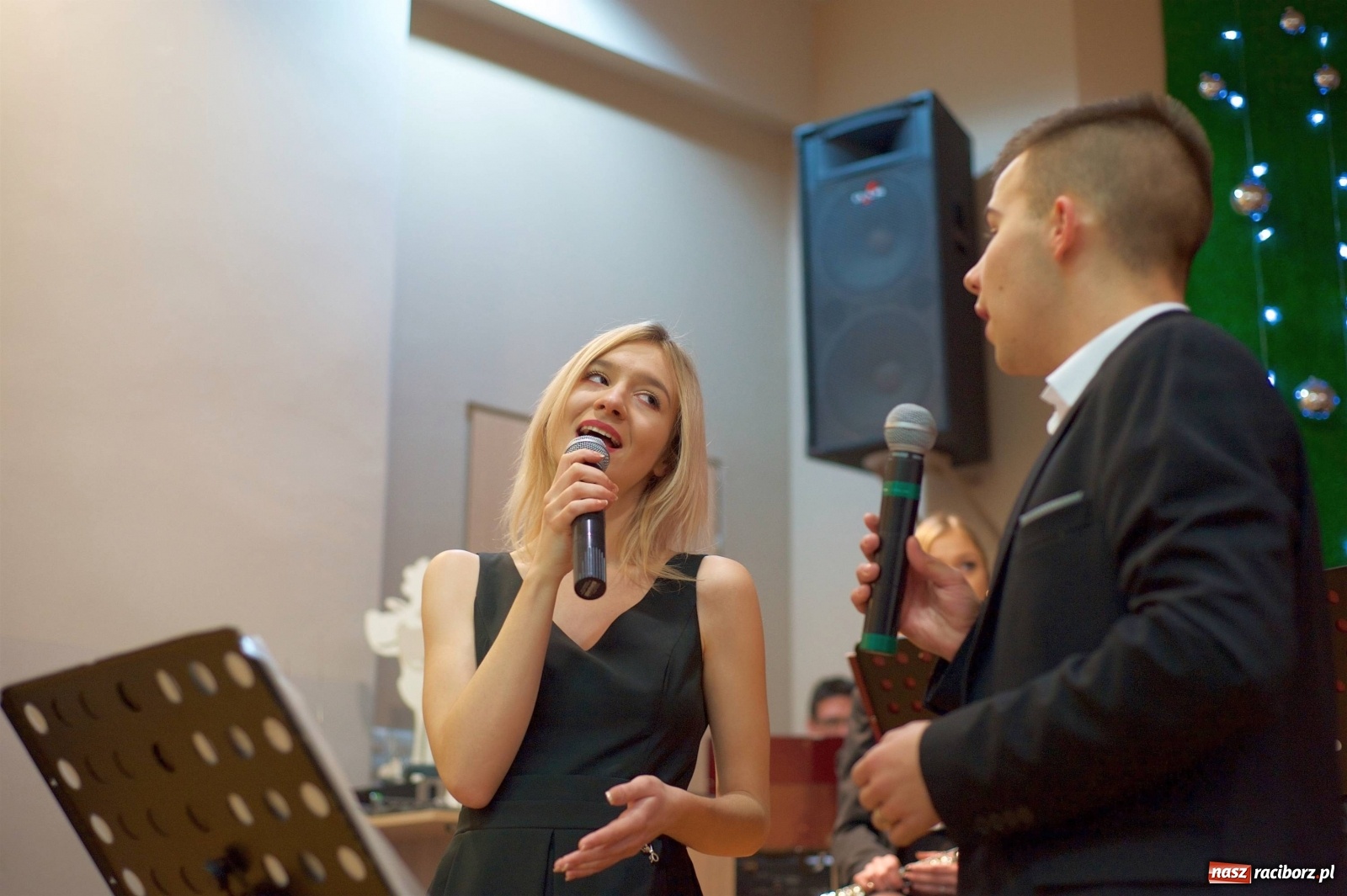 Zdjęcie w galerii na portalu naszraciborz.pl: Na świątecznym kiermaszu w Tworkowie wiadomości z regionu