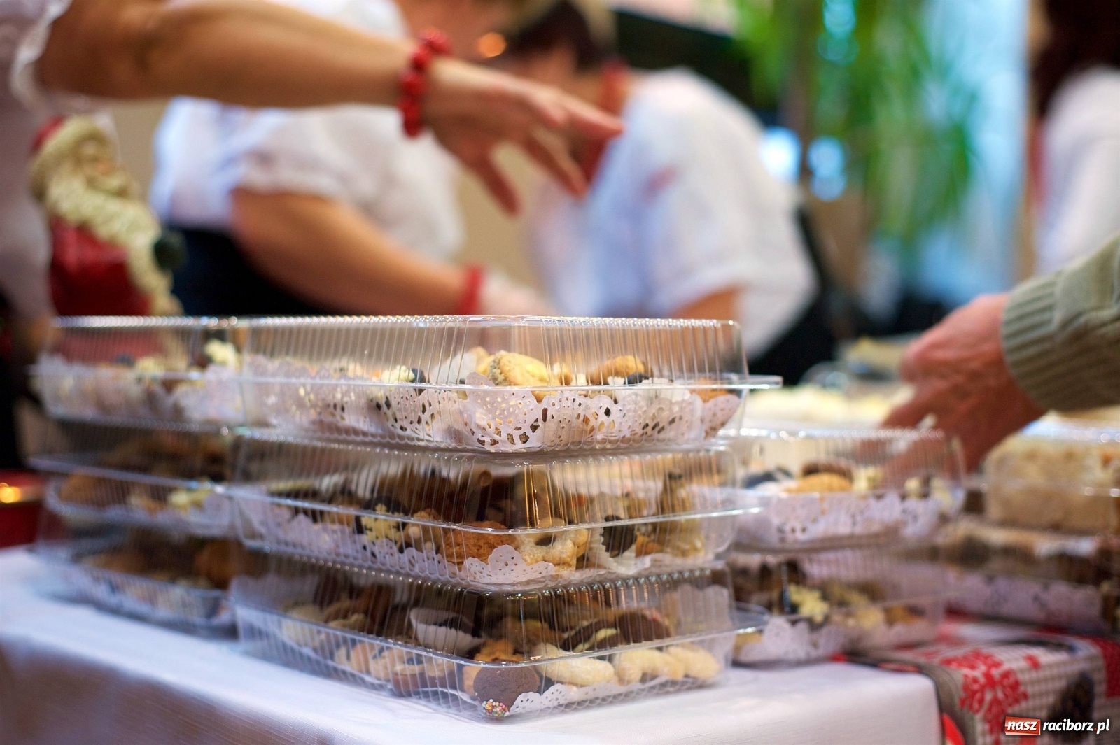Zdjęcie w galerii na portalu naszraciborz.pl: Na świątecznym kiermaszu w Tworkowie wiadomości z regionu