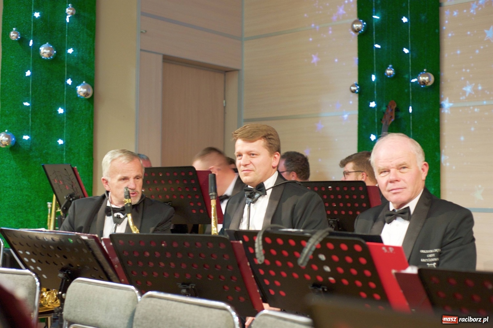 Zdjęcie w galerii na portalu naszraciborz.pl: Na świątecznym kiermaszu w Tworkowie wiadomości z regionu