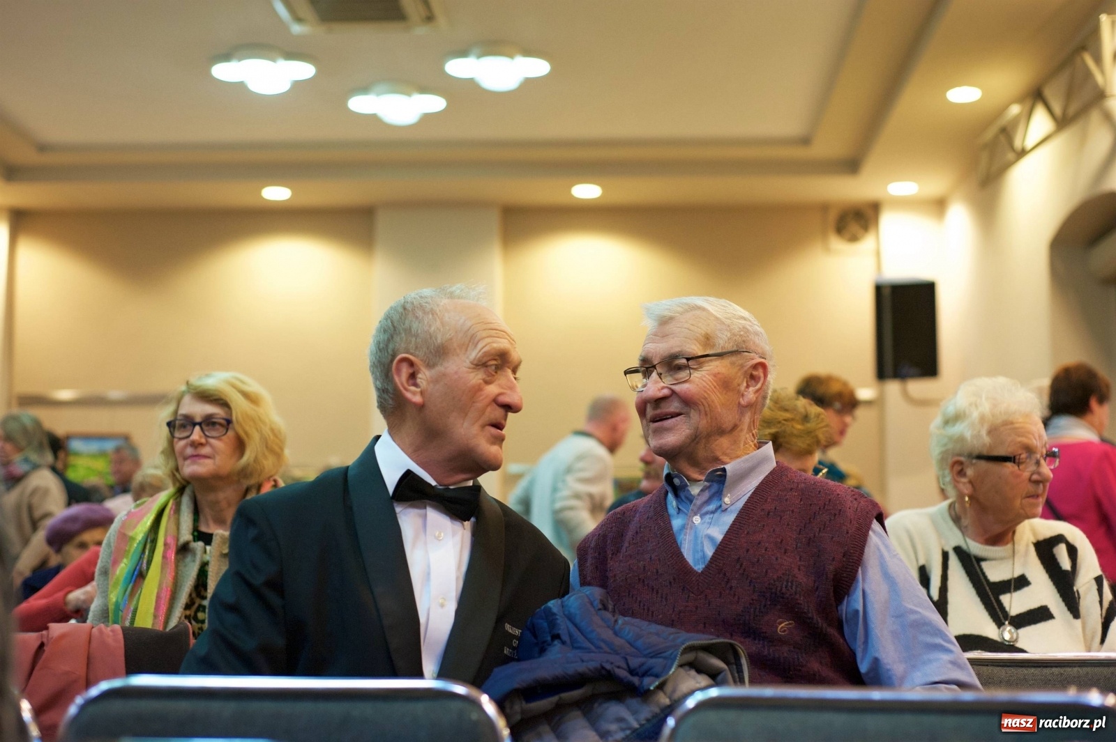 Zdjęcie w galerii na portalu naszraciborz.pl: Na świątecznym kiermaszu w Tworkowie wiadomości z regionu