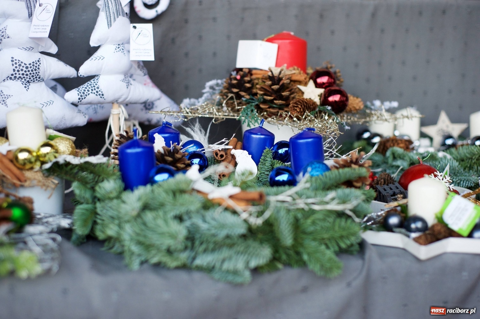 Zdjęcie w galerii na portalu naszraciborz.pl: Na świątecznym kiermaszu w Tworkowie wiadomości z regionu