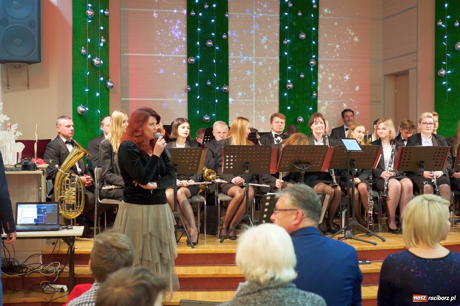 Zdjęcie w galerii na portalu naszraciborz.pl: Na świątecznym kiermaszu w Tworkowie wiadomości z regionu