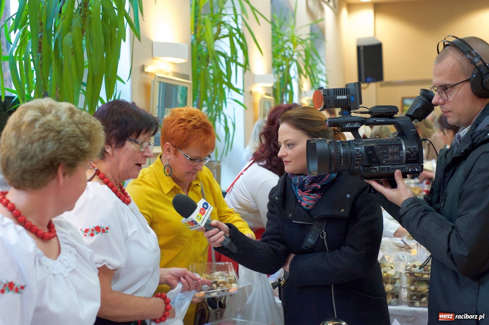 Zdjęcie w galerii na portalu naszraciborz.pl: Na świątecznym kiermaszu w Tworkowie wiadomości z regionu