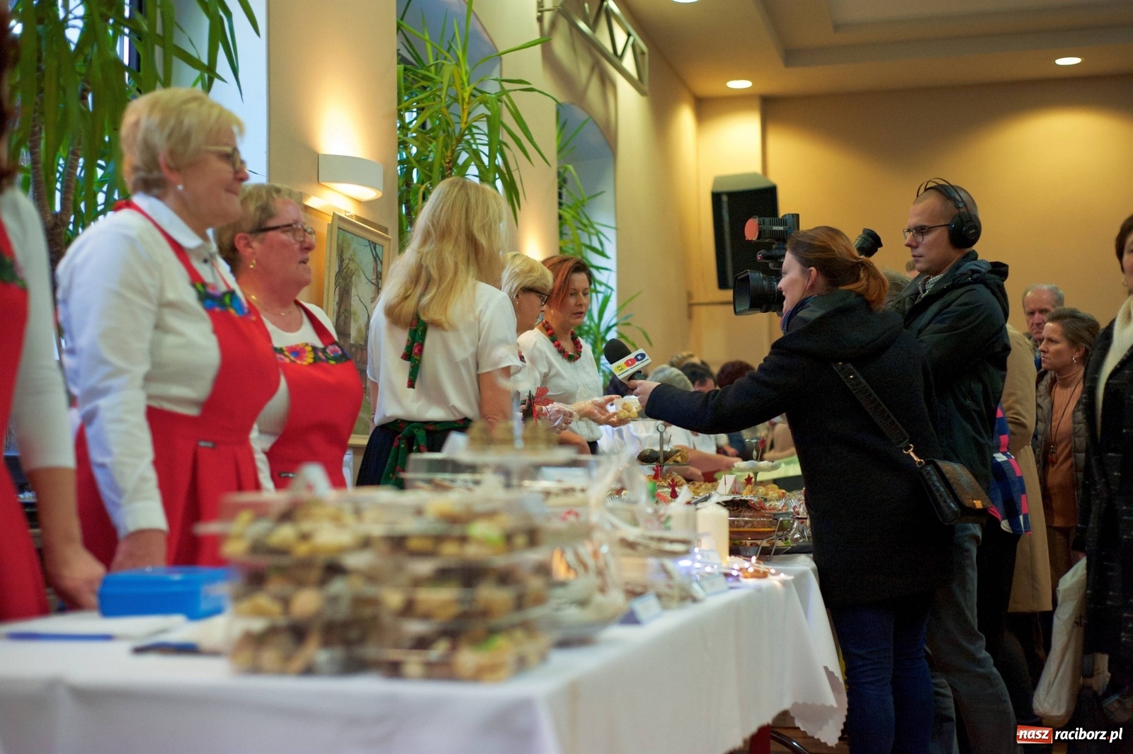 Zdjęcie w galerii na portalu naszraciborz.pl: Na świątecznym kiermaszu w Tworkowie wiadomości z regionu