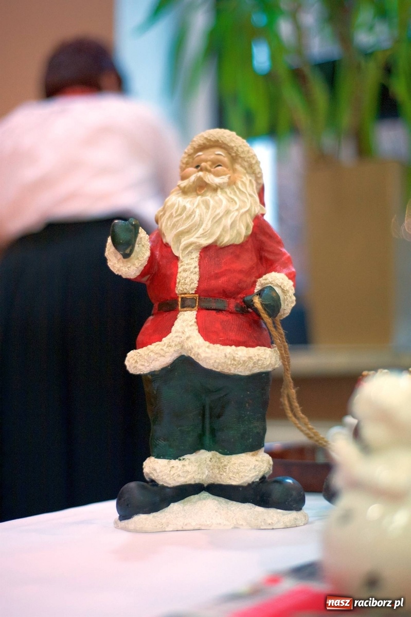 Zdjęcie w galerii na portalu naszraciborz.pl: Na świątecznym kiermaszu w Tworkowie wiadomości z regionu