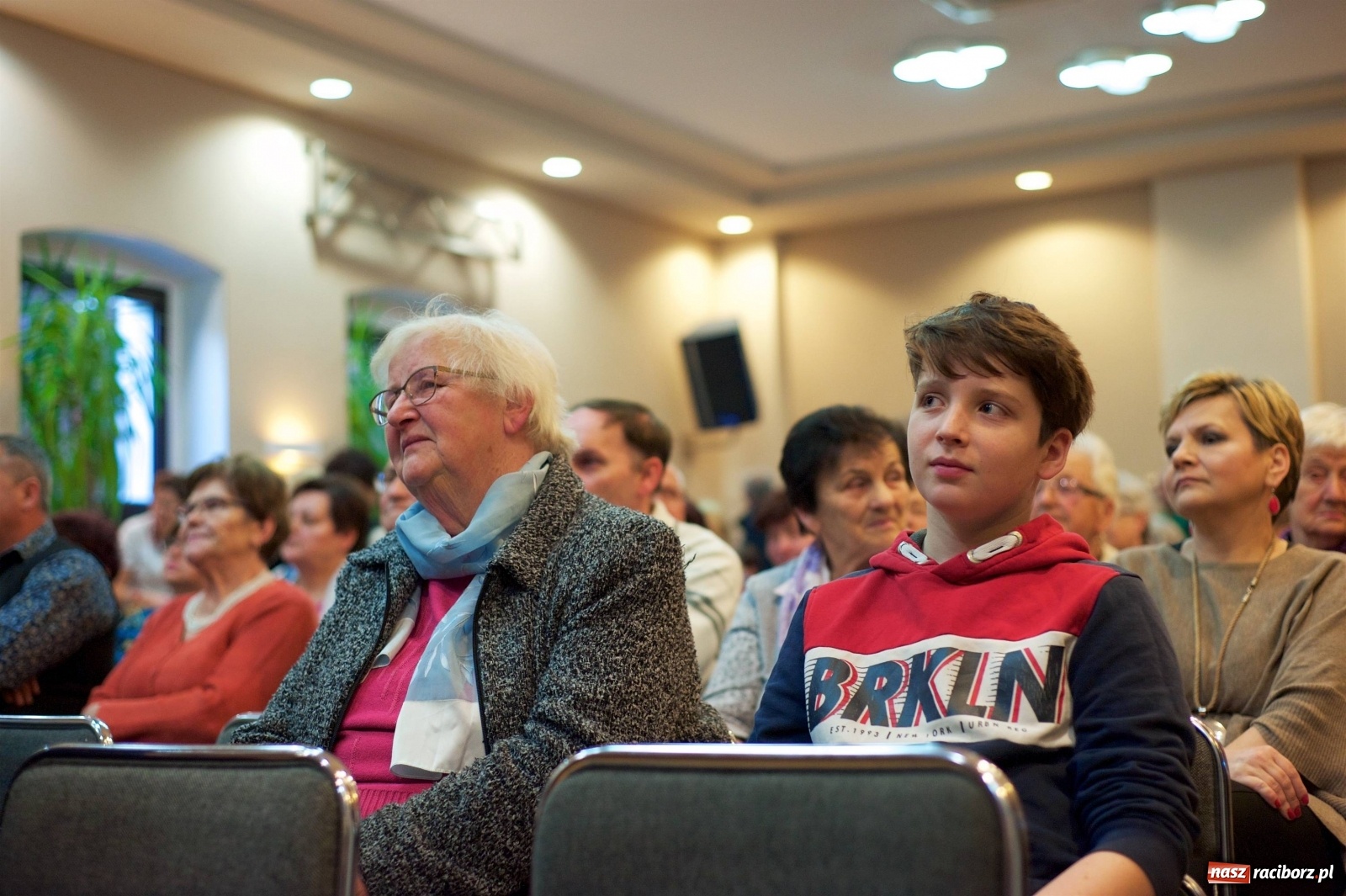 Zdjęcie w galerii na portalu naszraciborz.pl: Na świątecznym kiermaszu w Tworkowie wiadomości z regionu