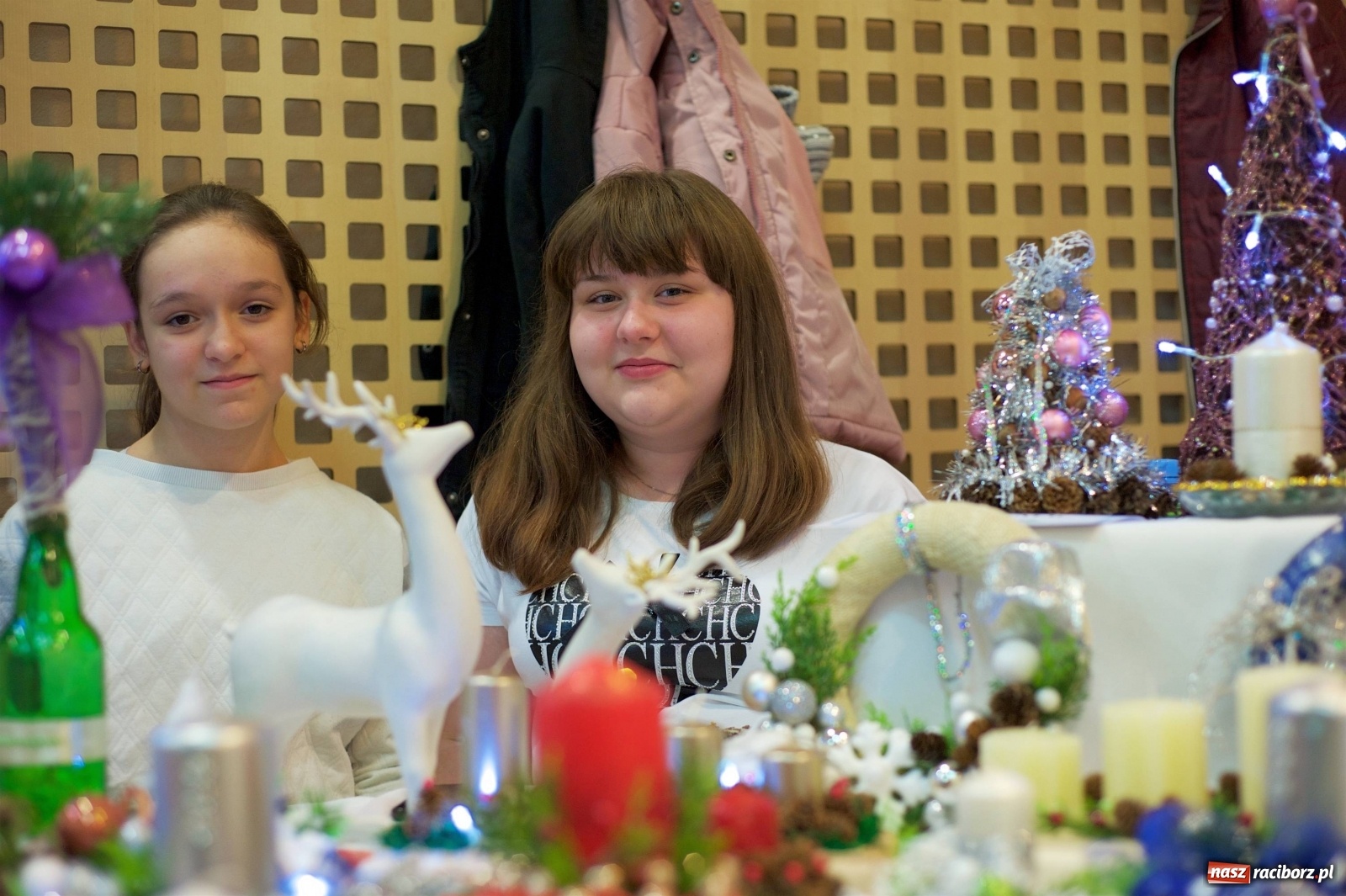 Zdjęcie w galerii na portalu naszraciborz.pl: Na świątecznym kiermaszu w Tworkowie wiadomości z regionu