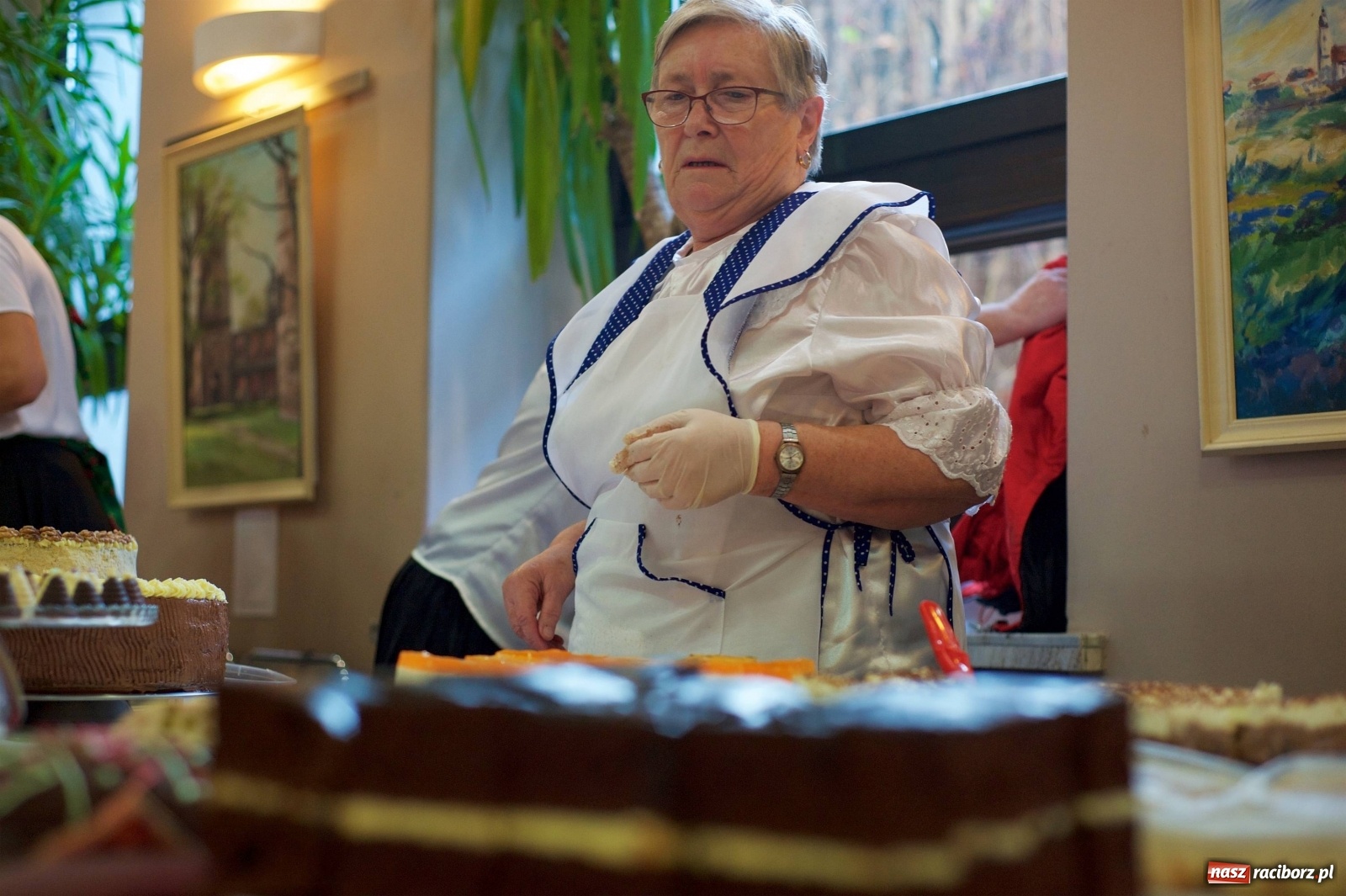 Zdjęcie w galerii na portalu naszraciborz.pl: Na świątecznym kiermaszu w Tworkowie wiadomości z regionu