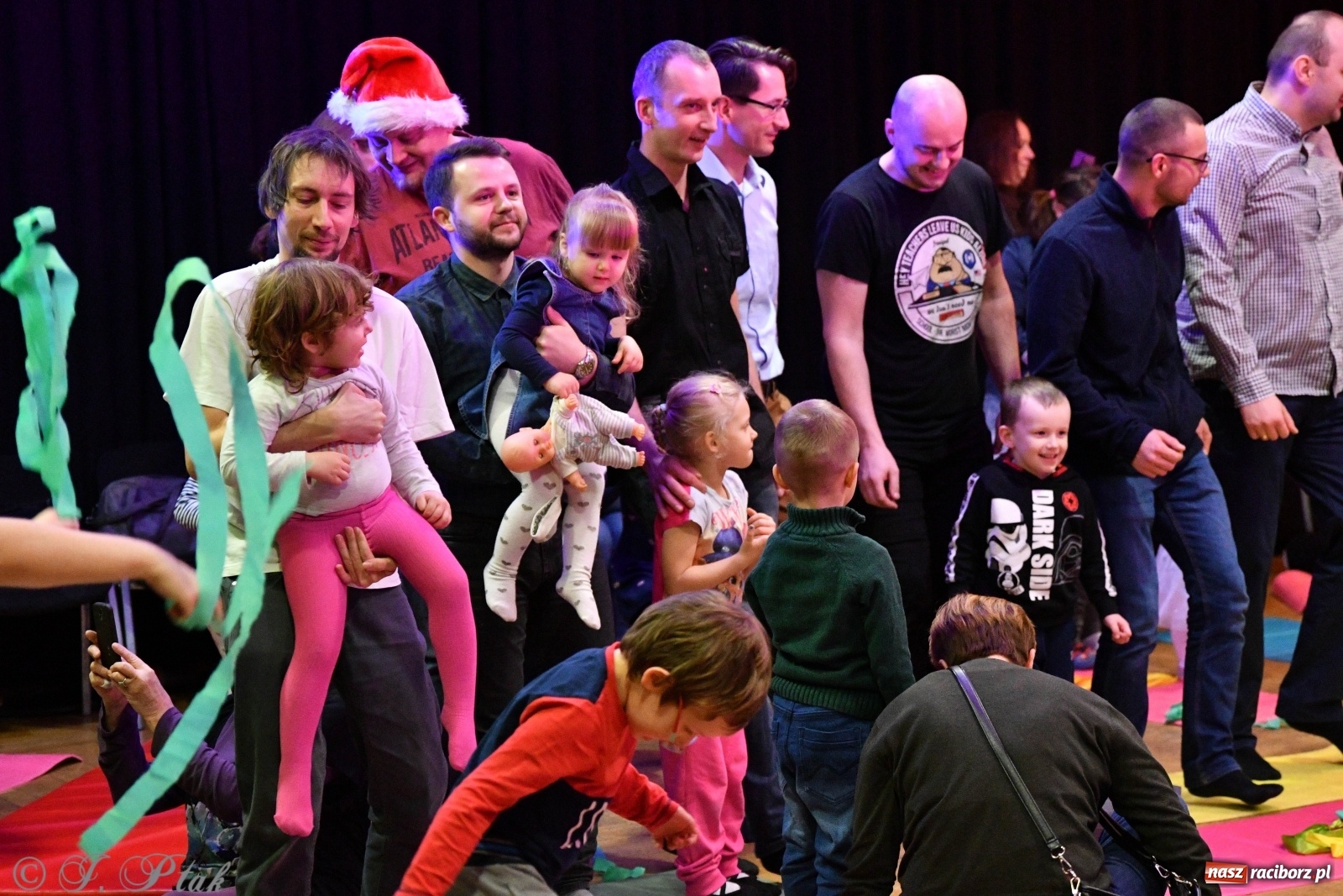 Zdjęcie w galerii na portalu naszraciborz.pl: Zabawy z bałwankiem Bembenkiem, czyli Maluchy w krainie dźwięku [FOTO] wiadomości z regionu