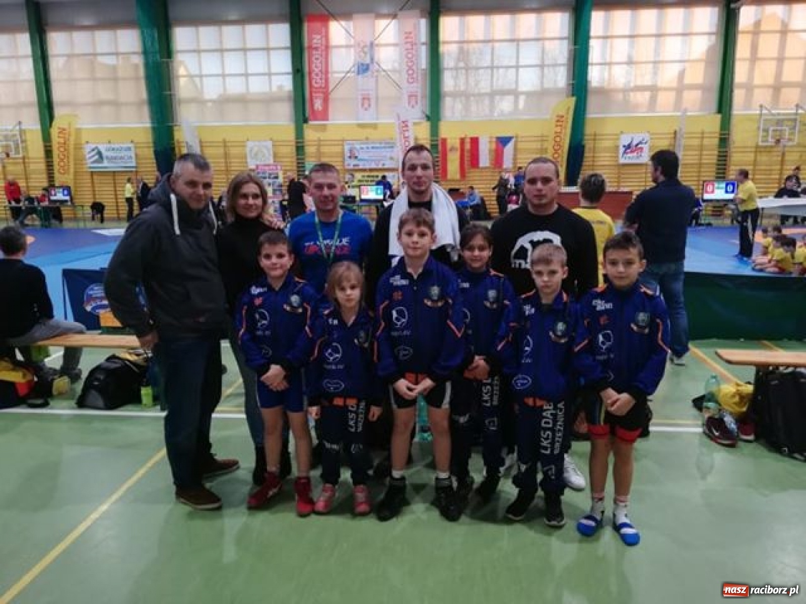 Zdjęcie w galerii na portalu naszraciborz.pl: Młodzi zapaśnicy Dębu Brzeźnica na turnieju w Gogolinie wiadomości z regionu