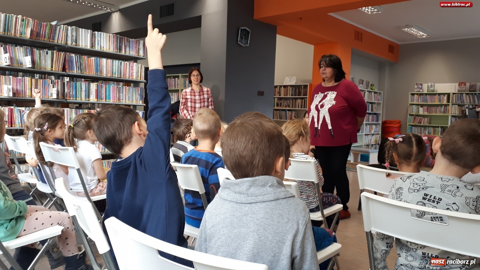 Zdjęcie w galerii na portalu naszraciborz.pl: Woda Twój przyjaciel, plastik Twój wróg. O ekologii w bibliotece wiadomości z regionu