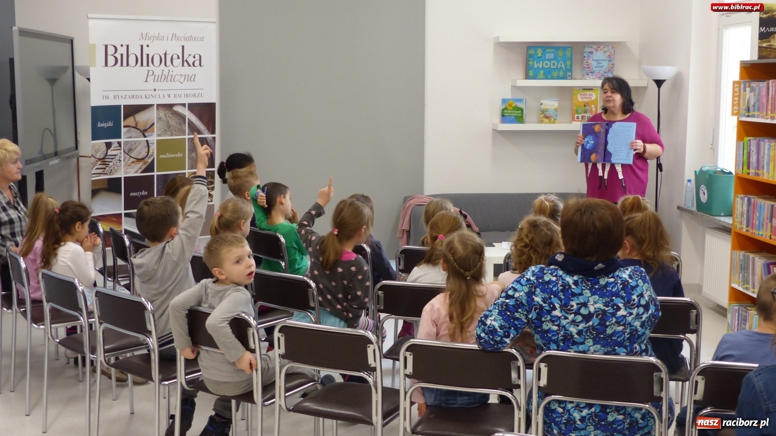 Zdjęcie w galerii na portalu naszraciborz.pl: Woda Twój przyjaciel, plastik Twój wróg. O ekologii w bibliotece wiadomości z regionu