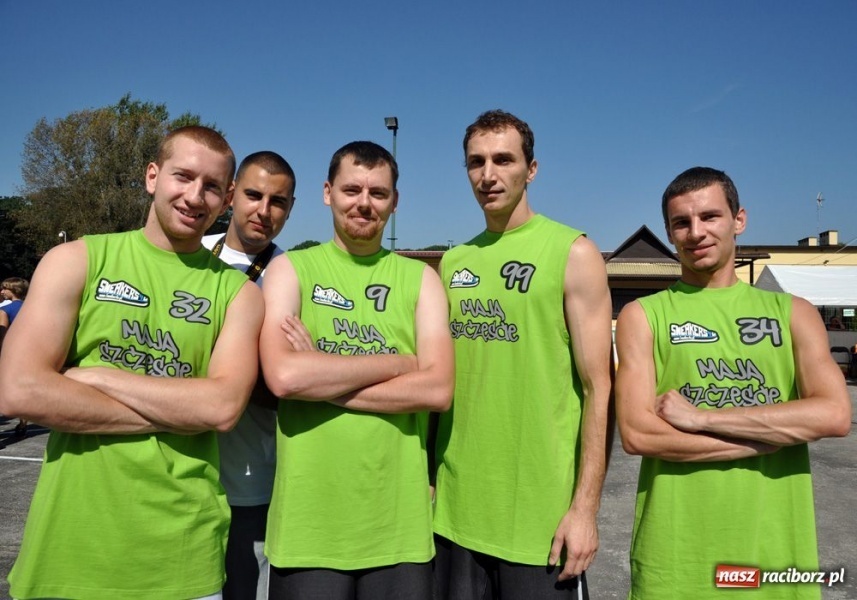 Zdjęcie w galerii na portalu naszraciborz.pl: 25 drużyn walczyło w turnieju streetballa wiadomości z regionu