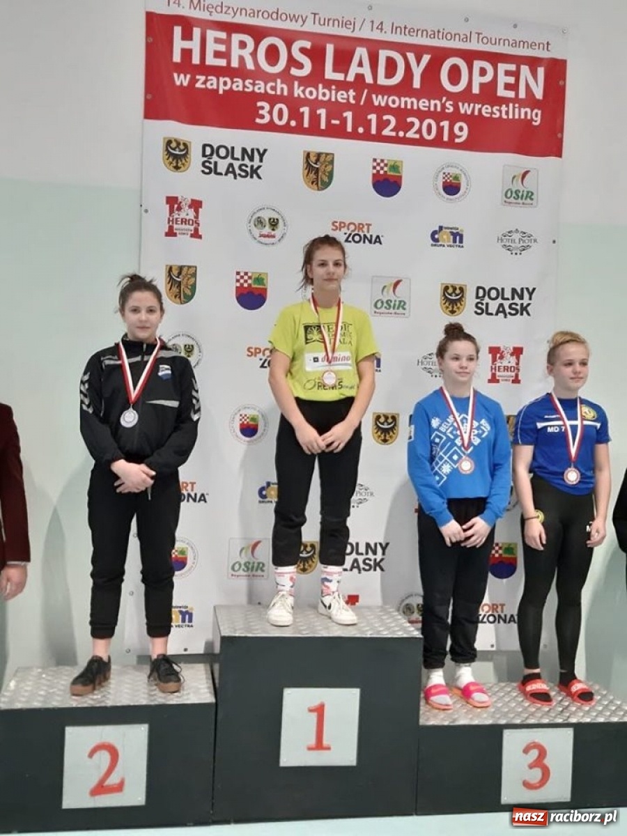 Zdjęcie w galerii na portalu naszraciborz.pl: Emilia Świerczewska z medalem na Heros Lady Open wiadomości z regionu