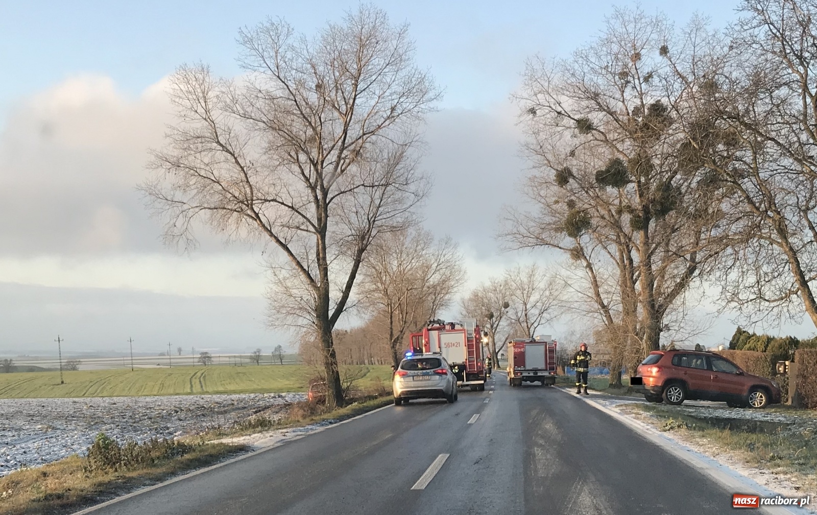 Zdjęcie w galerii na portalu naszraciborz.pl: Raport 998. Dwa groźne zdarzenia na DW 416 wiadomości z regionu