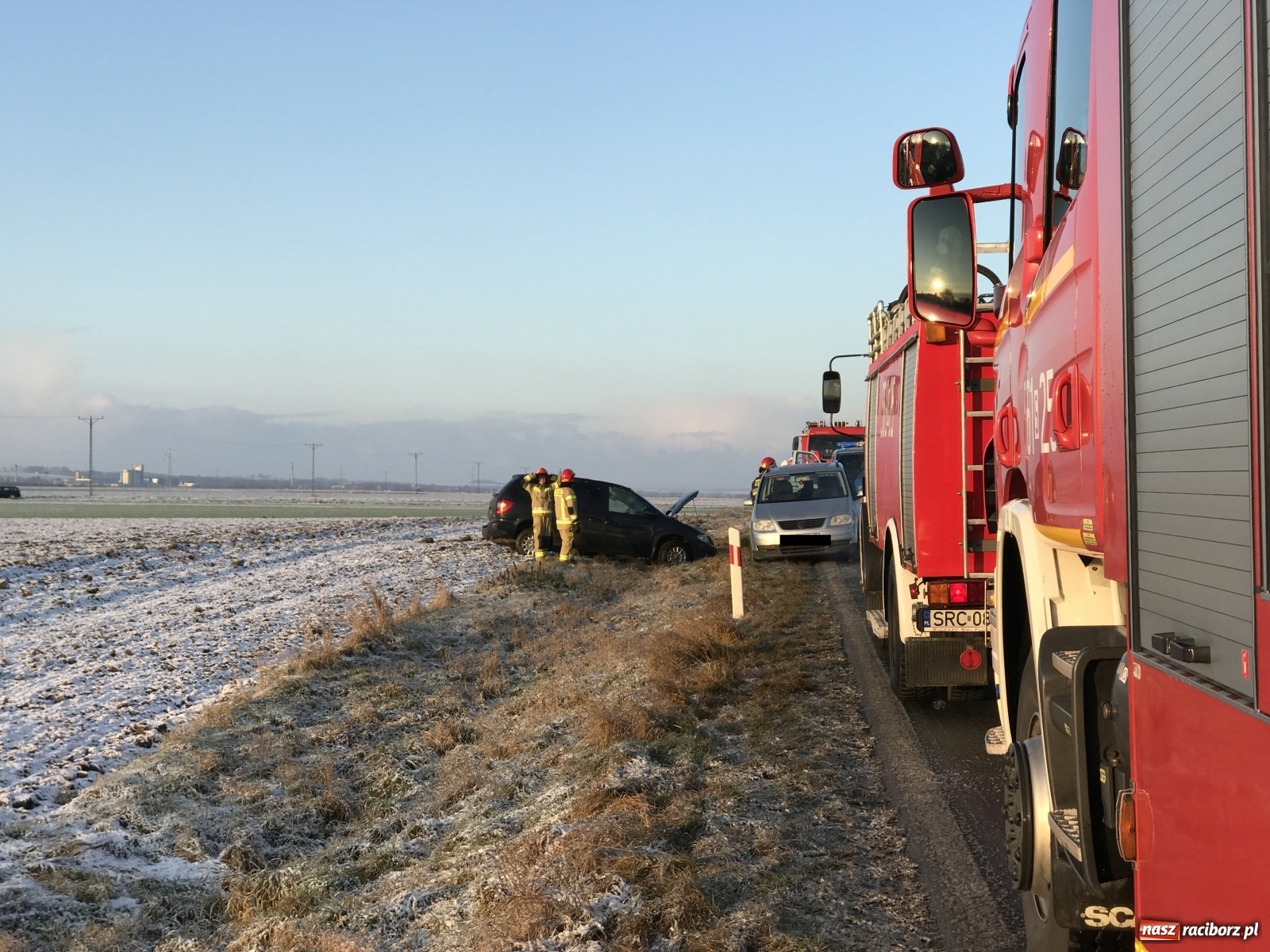 Zdjęcie w galerii na portalu naszraciborz.pl: Raport 998. Dwa groźne zdarzenia na DW 416 wiadomości z regionu