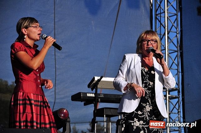 Zdjęcie w galerii na portalu naszraciborz.pl: Memoriał rozpoczęli z humorem wiadomości z regionu