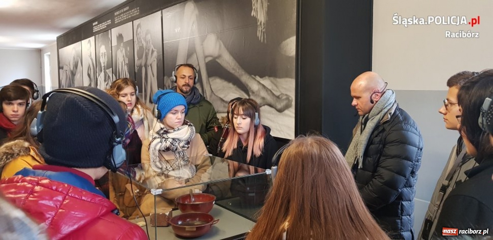 Zdjęcie w galerii na portalu naszraciborz.pl: Policjanci i uczniowie z Raciborza przeciw mowie nienawiści!  wiadomości z regionu