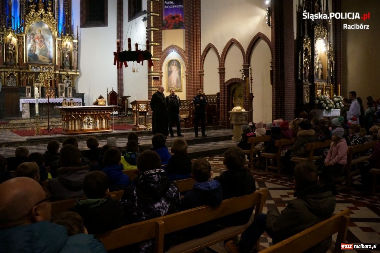 Zdjęcie w galerii na portalu naszraciborz.pl: Bezpieczna droga na roraty  wiadomości z regionu