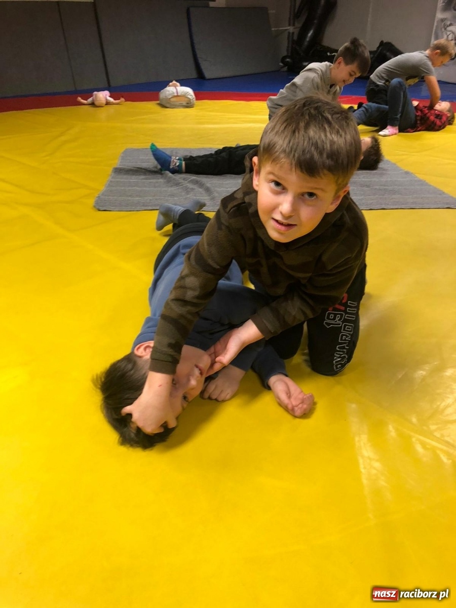 Zdjęcie w galerii na portalu naszraciborz.pl: W Łamatorze uczyli pierwszej pomocy [FOTO] wiadomości z regionu