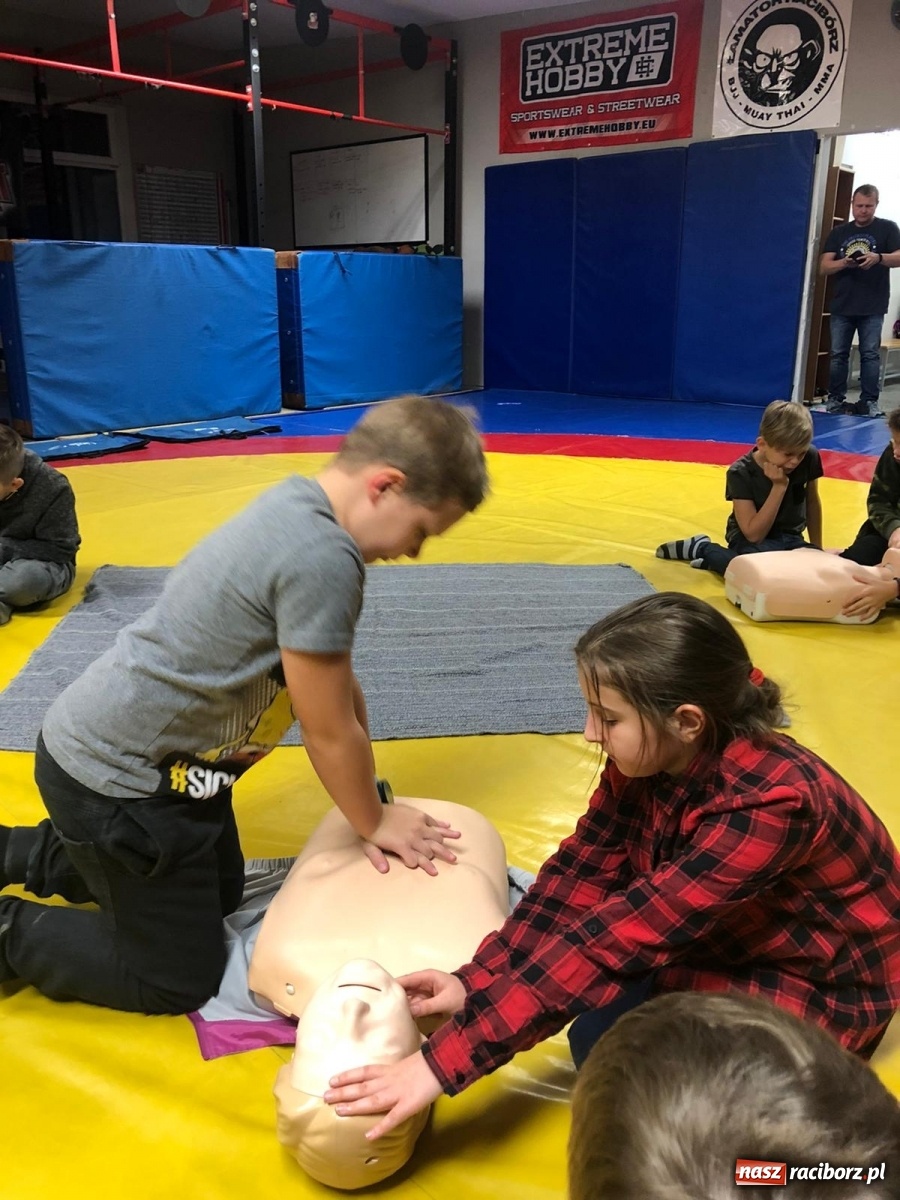 Zdjęcie w galerii na portalu naszraciborz.pl: W Łamatorze uczyli pierwszej pomocy [FOTO] wiadomości z regionu