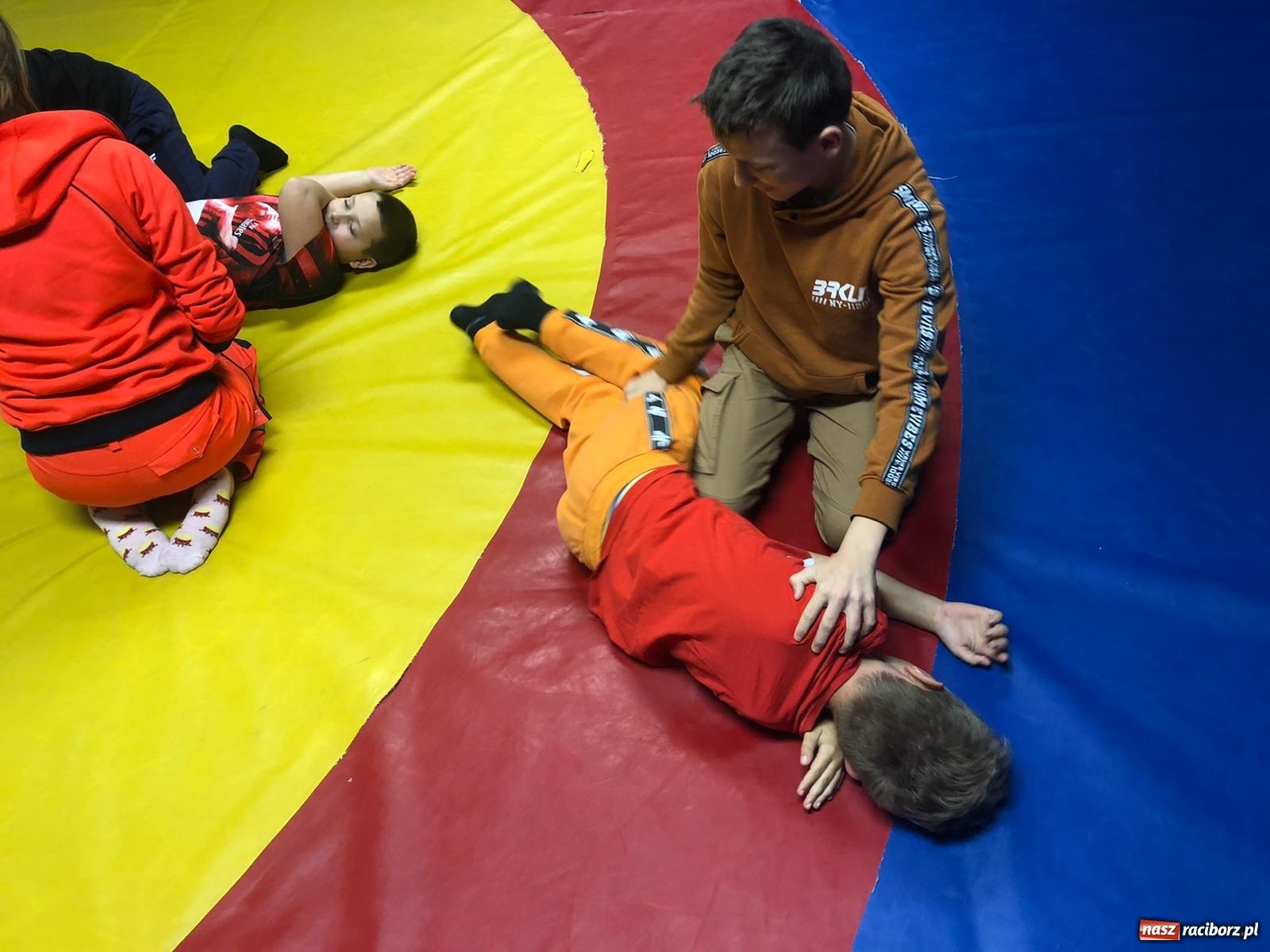 Zdjęcie w galerii na portalu naszraciborz.pl: W Łamatorze uczyli pierwszej pomocy [FOTO] wiadomości z regionu