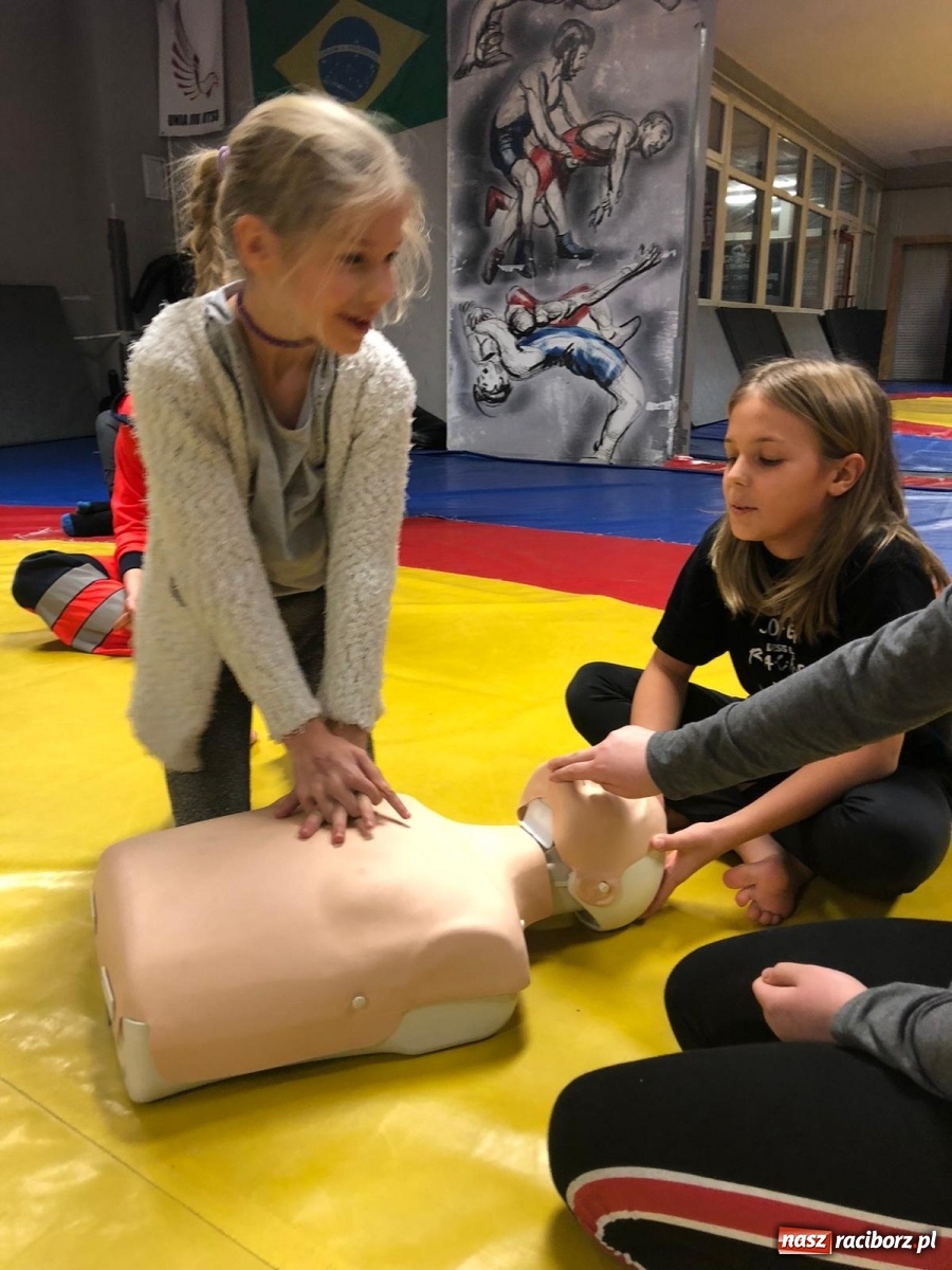 Zdjęcie w galerii na portalu naszraciborz.pl: W Łamatorze uczyli pierwszej pomocy [FOTO] wiadomości z regionu