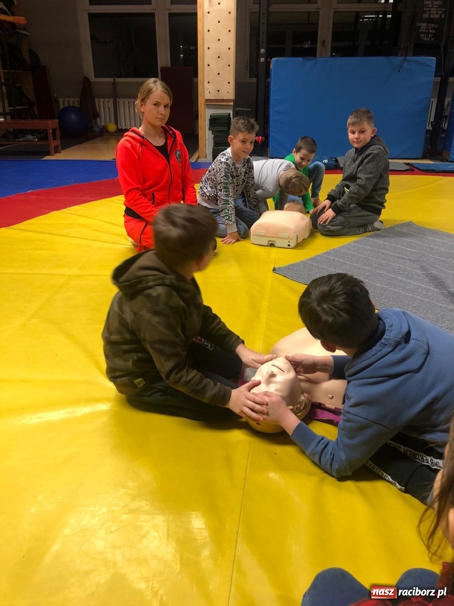 Zdjęcie w galerii na portalu naszraciborz.pl: W Łamatorze uczyli pierwszej pomocy [FOTO] wiadomości z regionu