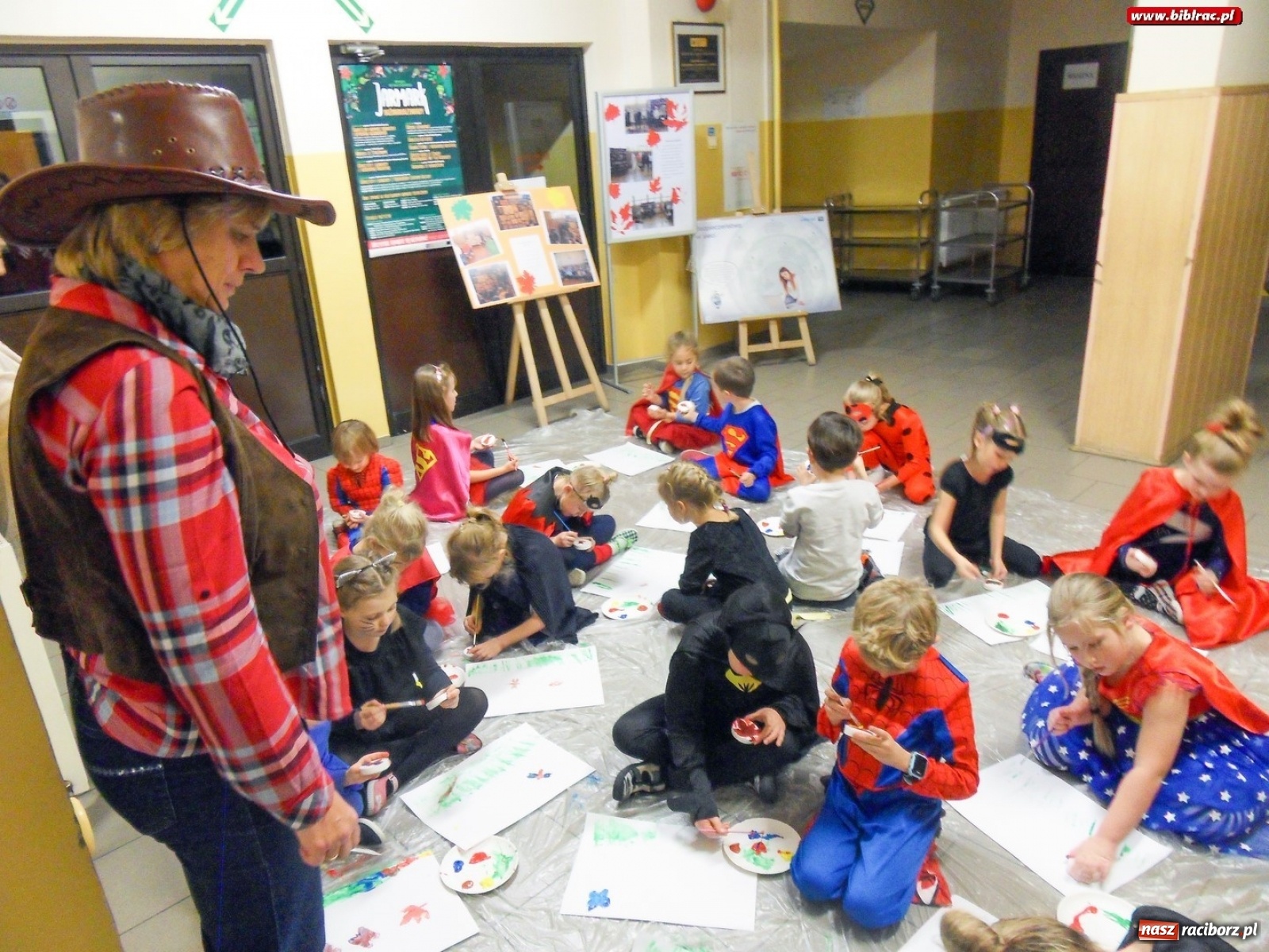 Zdjęcie w galerii na portalu naszraciborz.pl: Amerykańska Nocka w bibliotece w Markowicach wiadomości z regionu