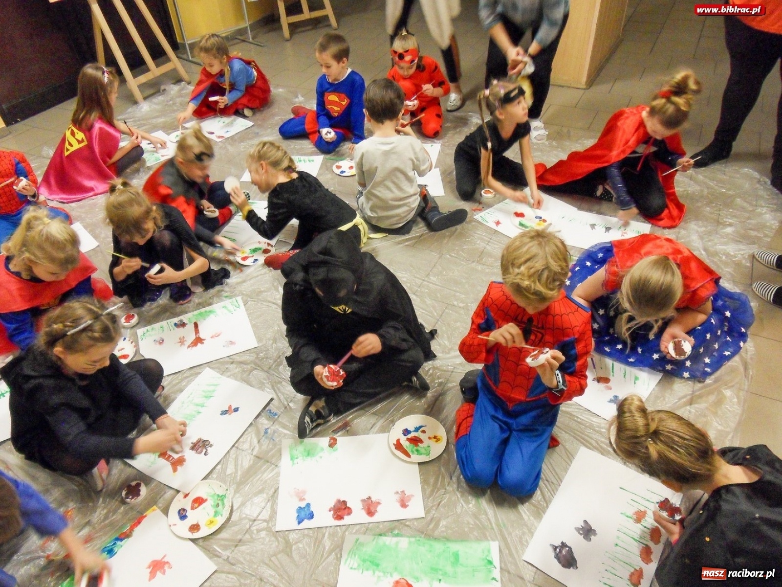 Zdjęcie w galerii na portalu naszraciborz.pl: Amerykańska Nocka w bibliotece w Markowicach wiadomości z regionu