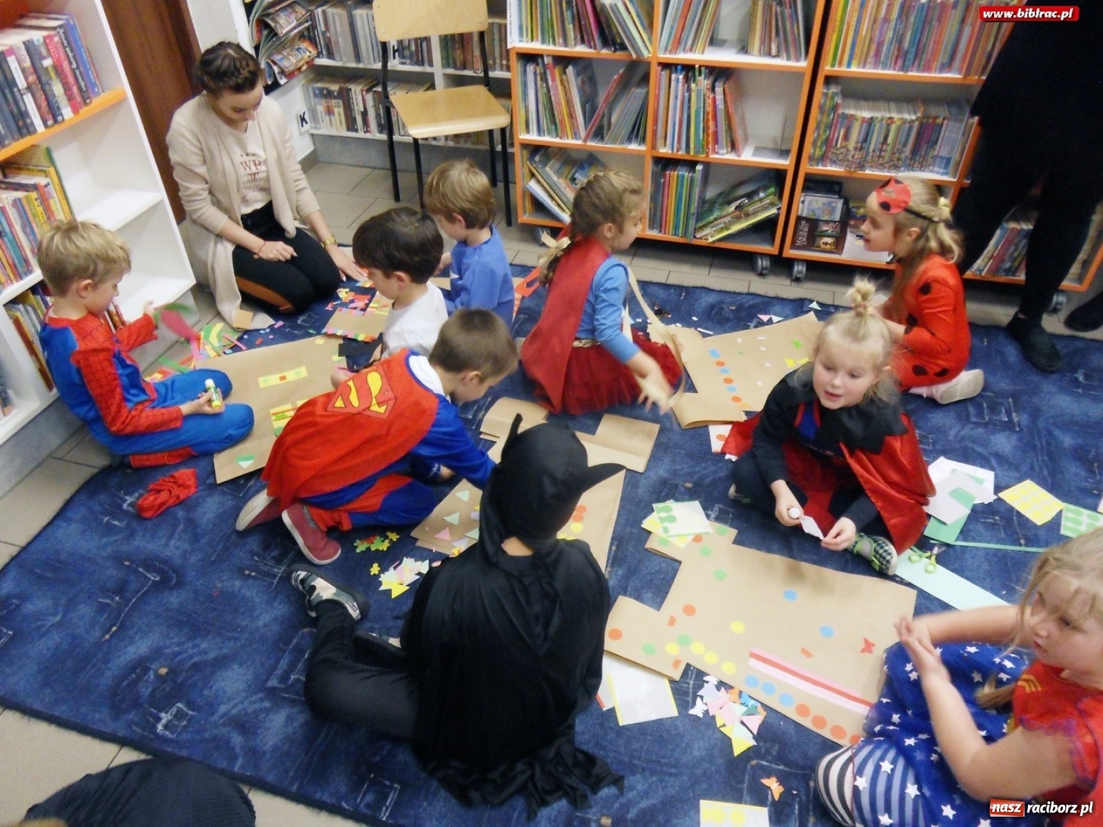 Zdjęcie w galerii na portalu naszraciborz.pl: Amerykańska Nocka w bibliotece w Markowicach wiadomości z regionu