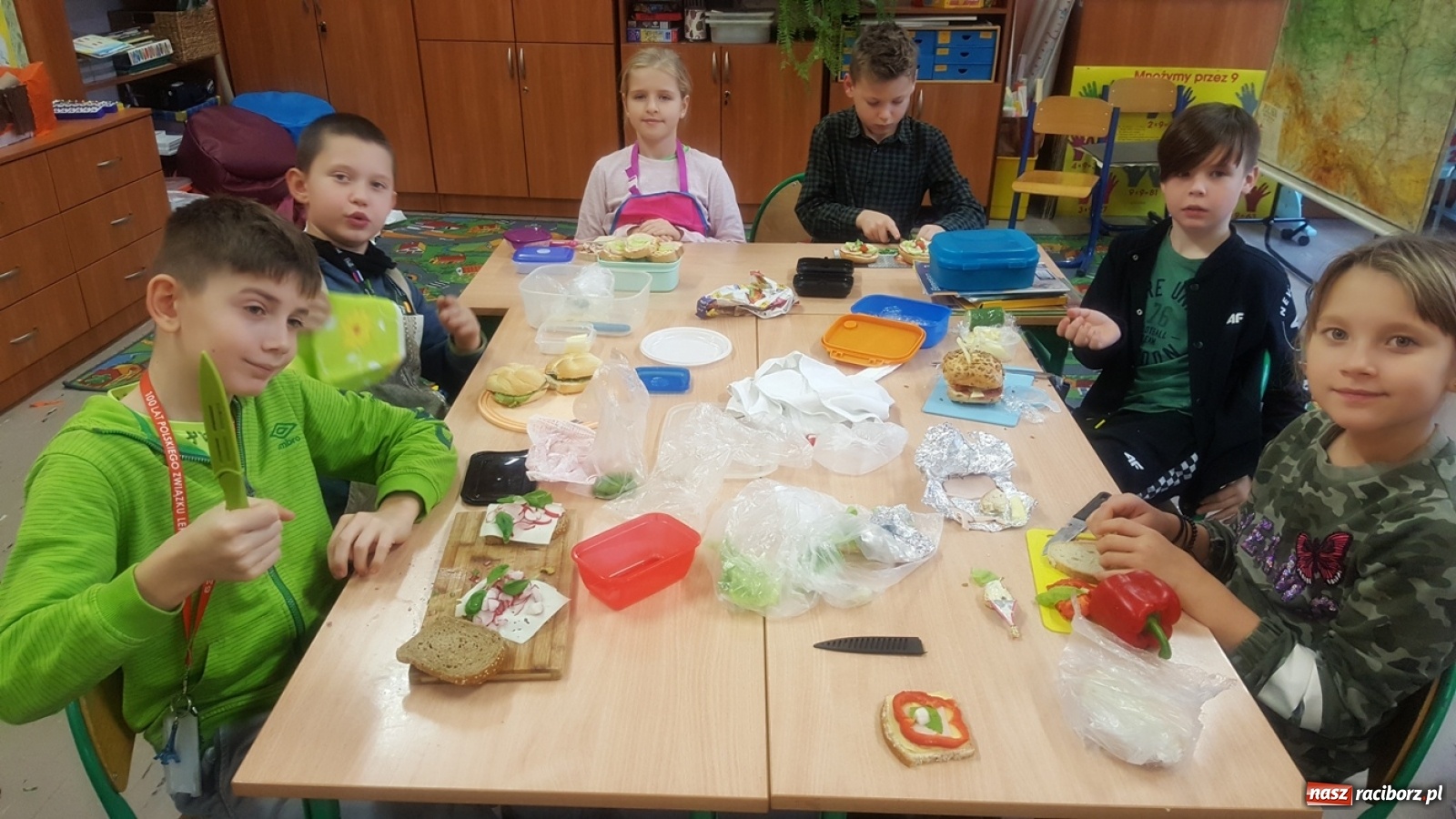 Zdjęcie w galerii na portalu naszraciborz.pl: Pysznie i zdrowo w SP 15 wiadomości z regionu