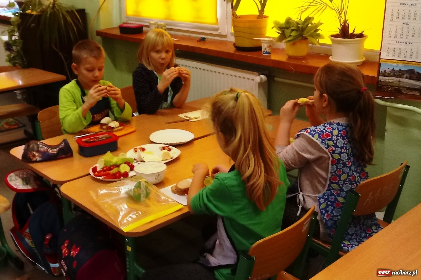 Zdjęcie w galerii na portalu naszraciborz.pl: Pysznie i zdrowo w SP 15 wiadomości z regionu
