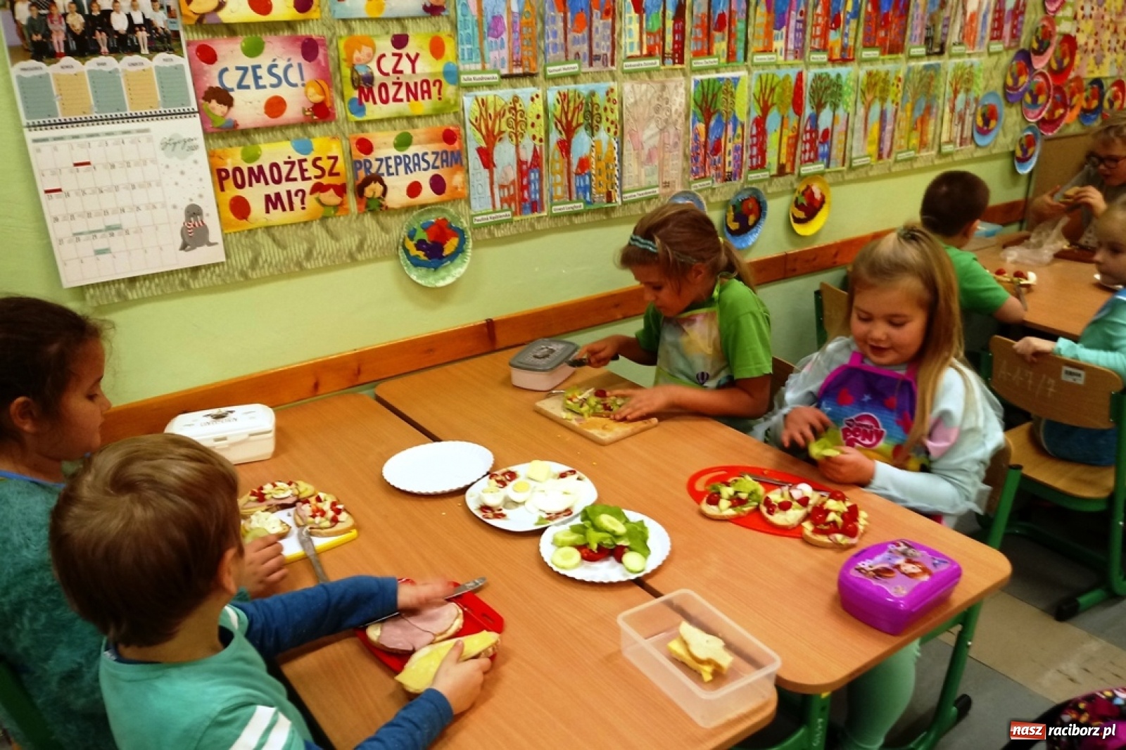 Zdjęcie w galerii na portalu naszraciborz.pl: Pysznie i zdrowo w SP 15 wiadomości z regionu