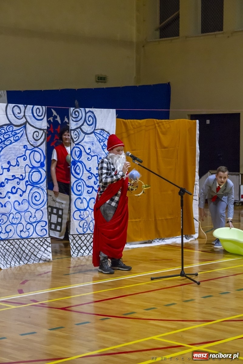 Zdjęcie w galerii na portalu naszraciborz.pl: Wieczór wielkich Polaków w Kornowacu wiadomości z regionu