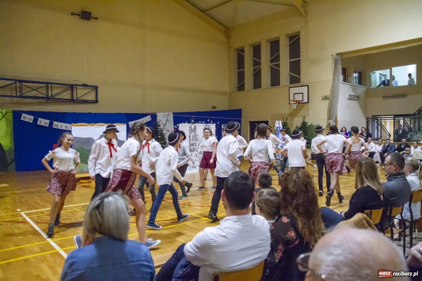 Zdjęcie w galerii na portalu naszraciborz.pl: Wieczór wielkich Polaków w Kornowacu wiadomości z regionu