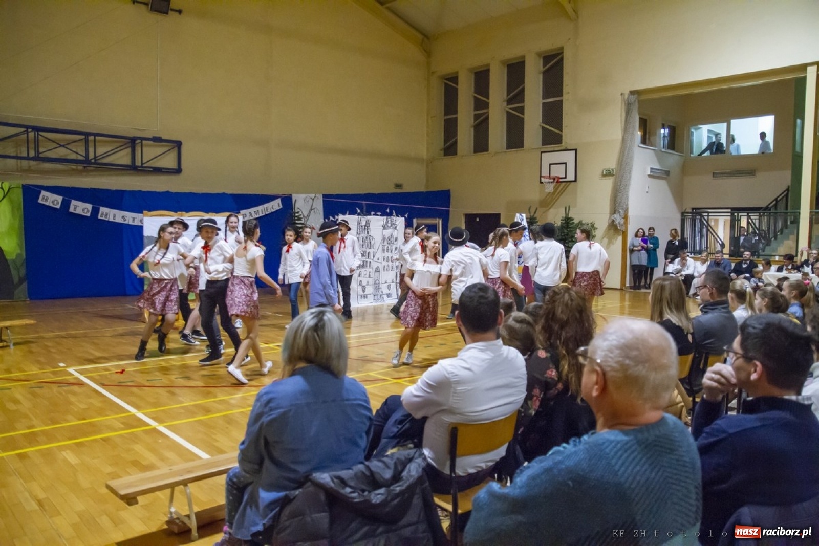 Zdjęcie w galerii na portalu naszraciborz.pl: Wieczór wielkich Polaków w Kornowacu wiadomości z regionu