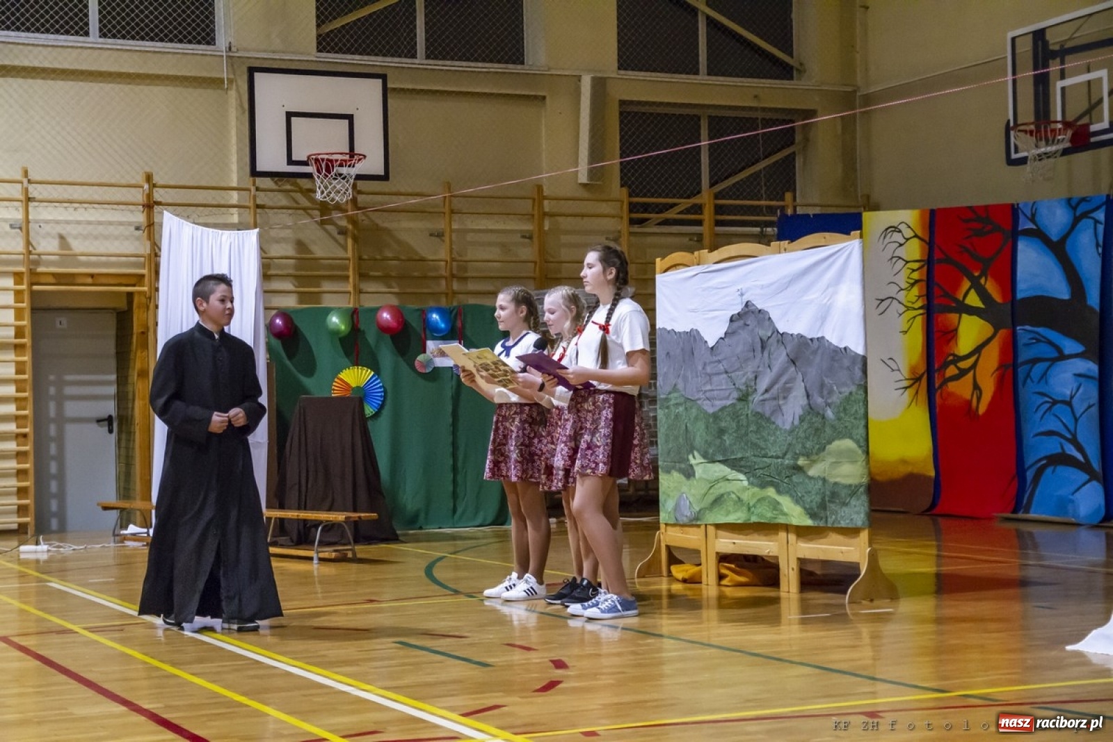 Zdjęcie w galerii na portalu naszraciborz.pl: Wieczór wielkich Polaków w Kornowacu wiadomości z regionu