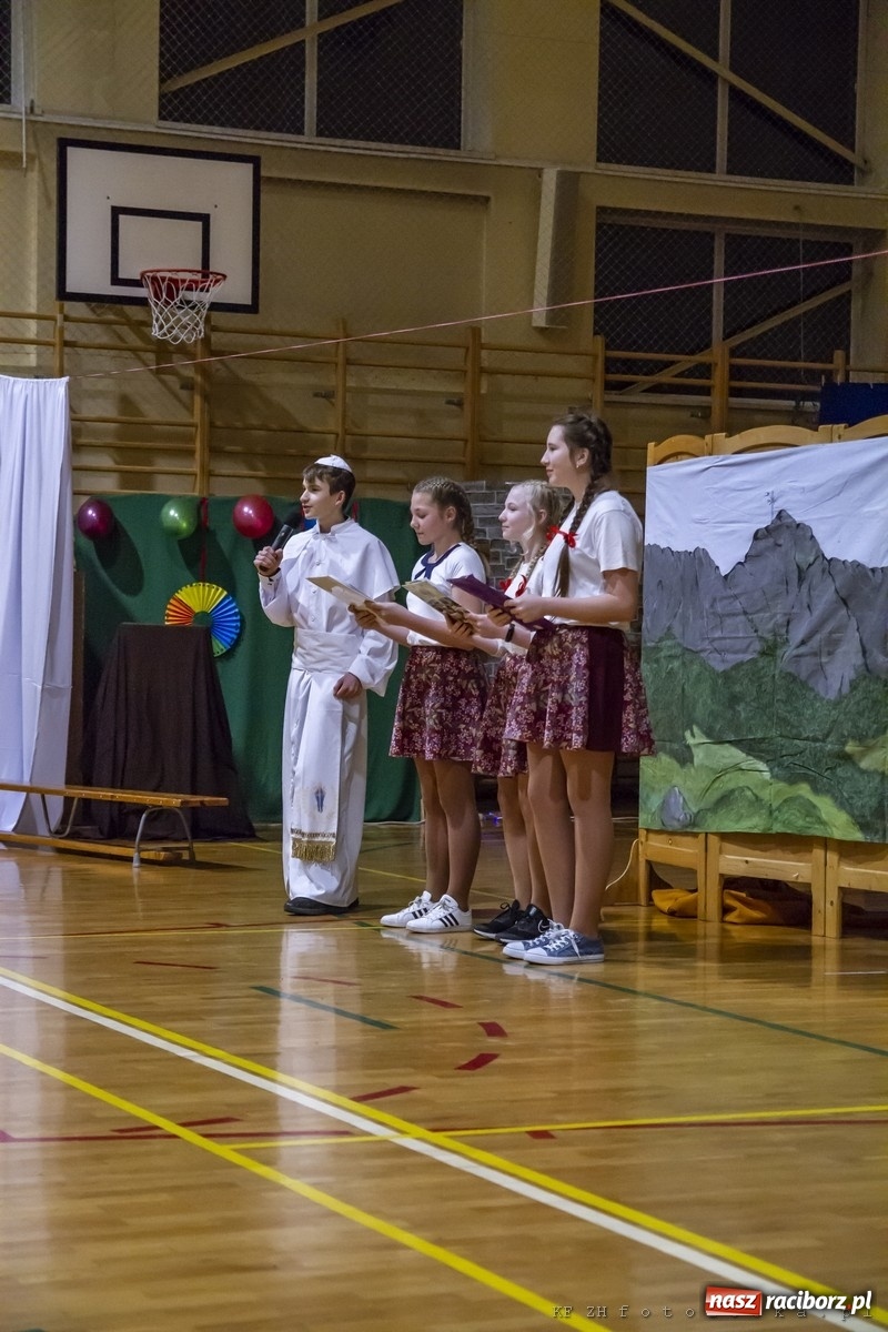 Zdjęcie w galerii na portalu naszraciborz.pl: Wieczór wielkich Polaków w Kornowacu wiadomości z regionu