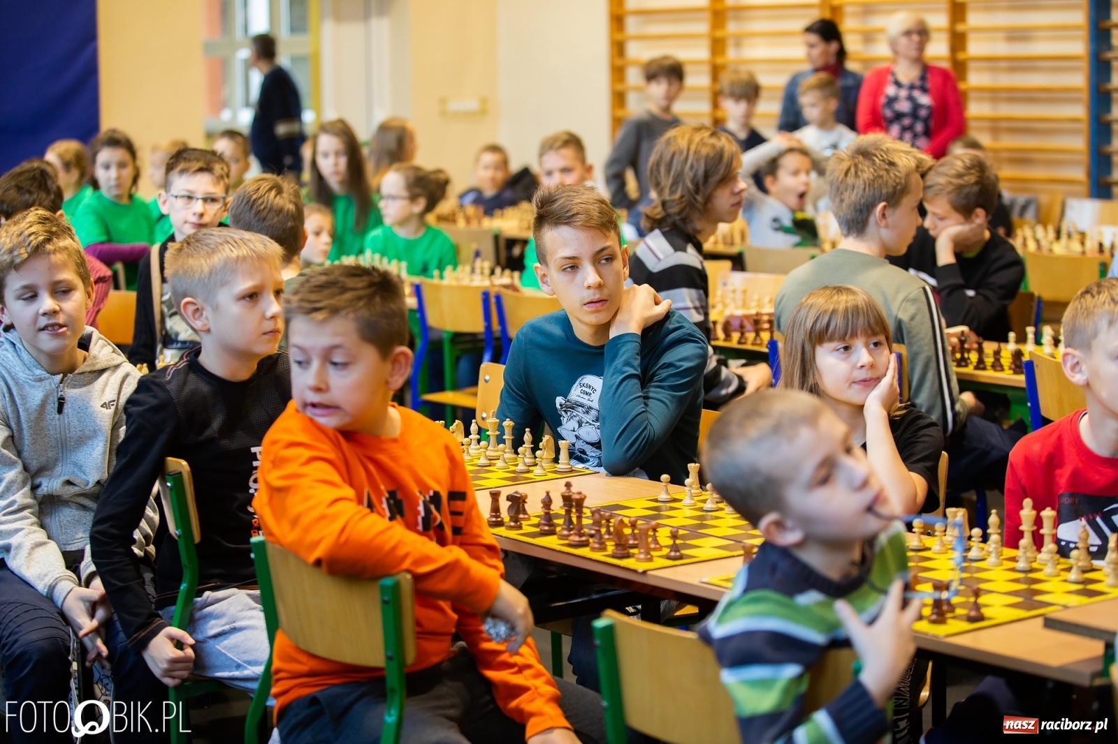 Zdjęcie w galerii na portalu naszraciborz.pl: Powiatowy Turniej Mikołajkowy w szachach wiadomości z regionu