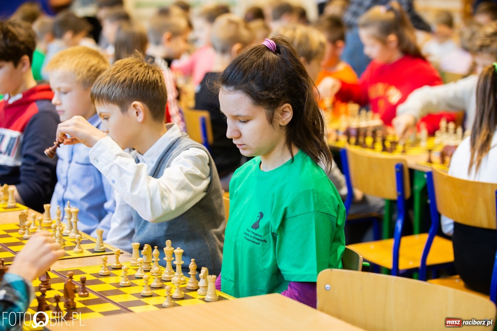 Zdjęcie w galerii na portalu naszraciborz.pl: Powiatowy Turniej Mikołajkowy w szachach wiadomości z regionu