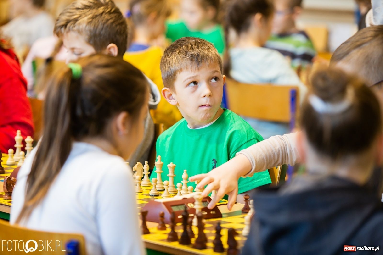 Zdjęcie w galerii na portalu naszraciborz.pl: Powiatowy Turniej Mikołajkowy w szachach wiadomości z regionu