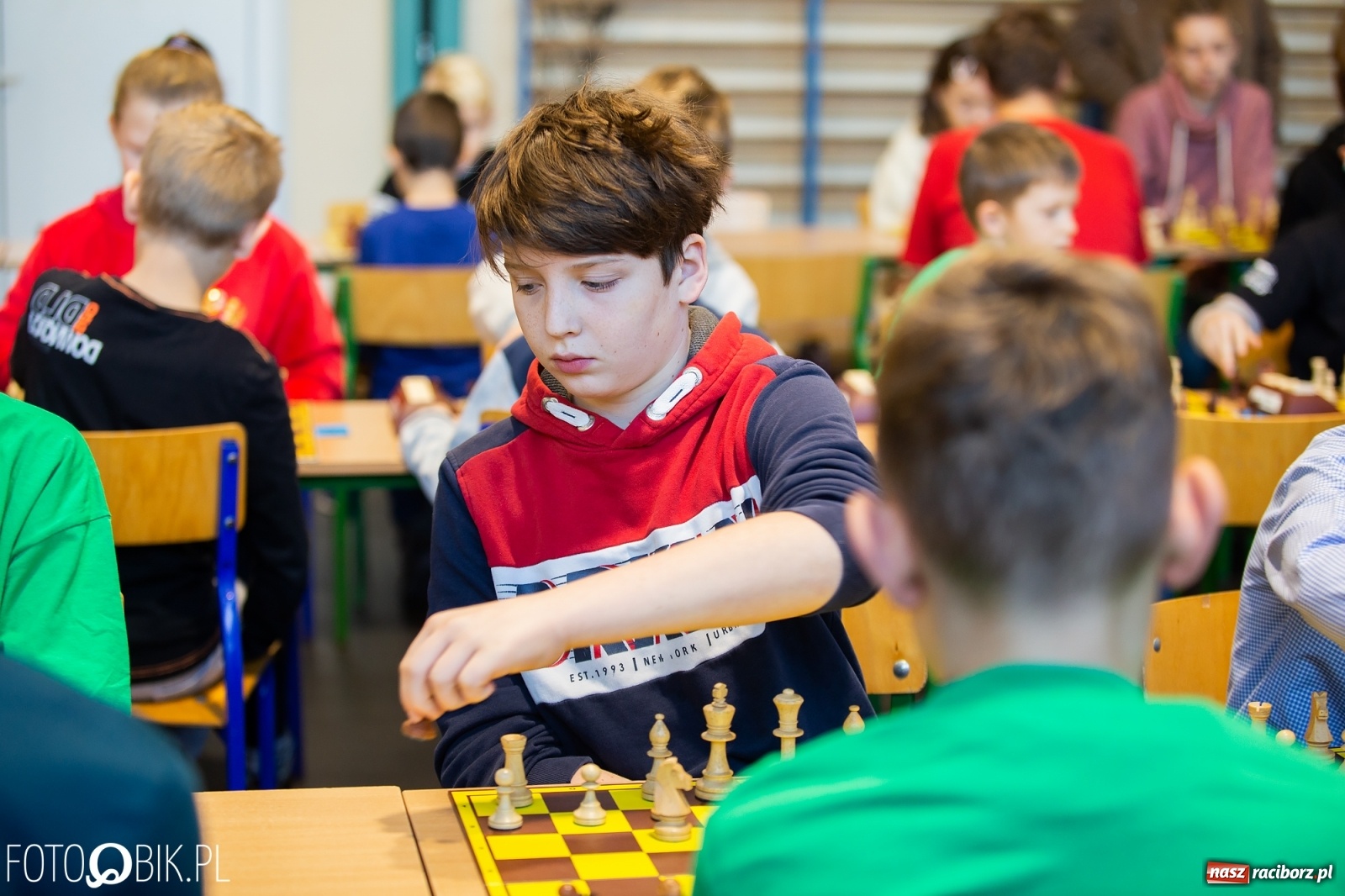 Zdjęcie w galerii na portalu naszraciborz.pl: Powiatowy Turniej Mikołajkowy w szachach wiadomości z regionu