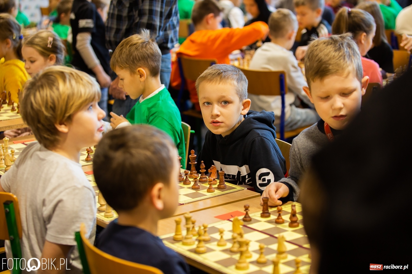 Zdjęcie w galerii na portalu naszraciborz.pl: Powiatowy Turniej Mikołajkowy w szachach wiadomości z regionu