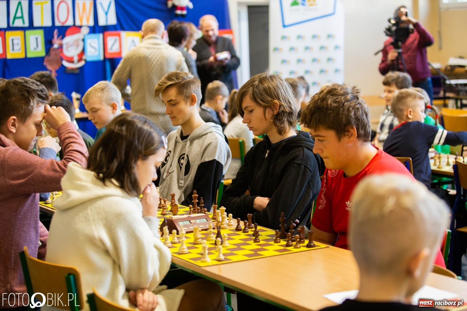 Zdjęcie w galerii na portalu naszraciborz.pl: Powiatowy Turniej Mikołajkowy w szachach wiadomości z regionu
