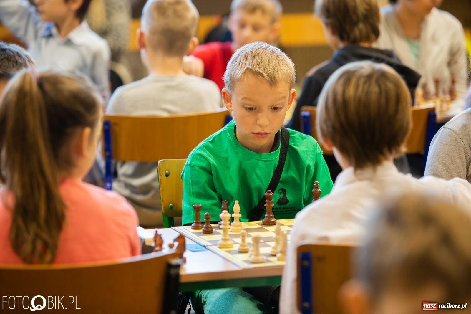 Zdjęcie w galerii na portalu naszraciborz.pl: Powiatowy Turniej Mikołajkowy w szachach wiadomości z regionu