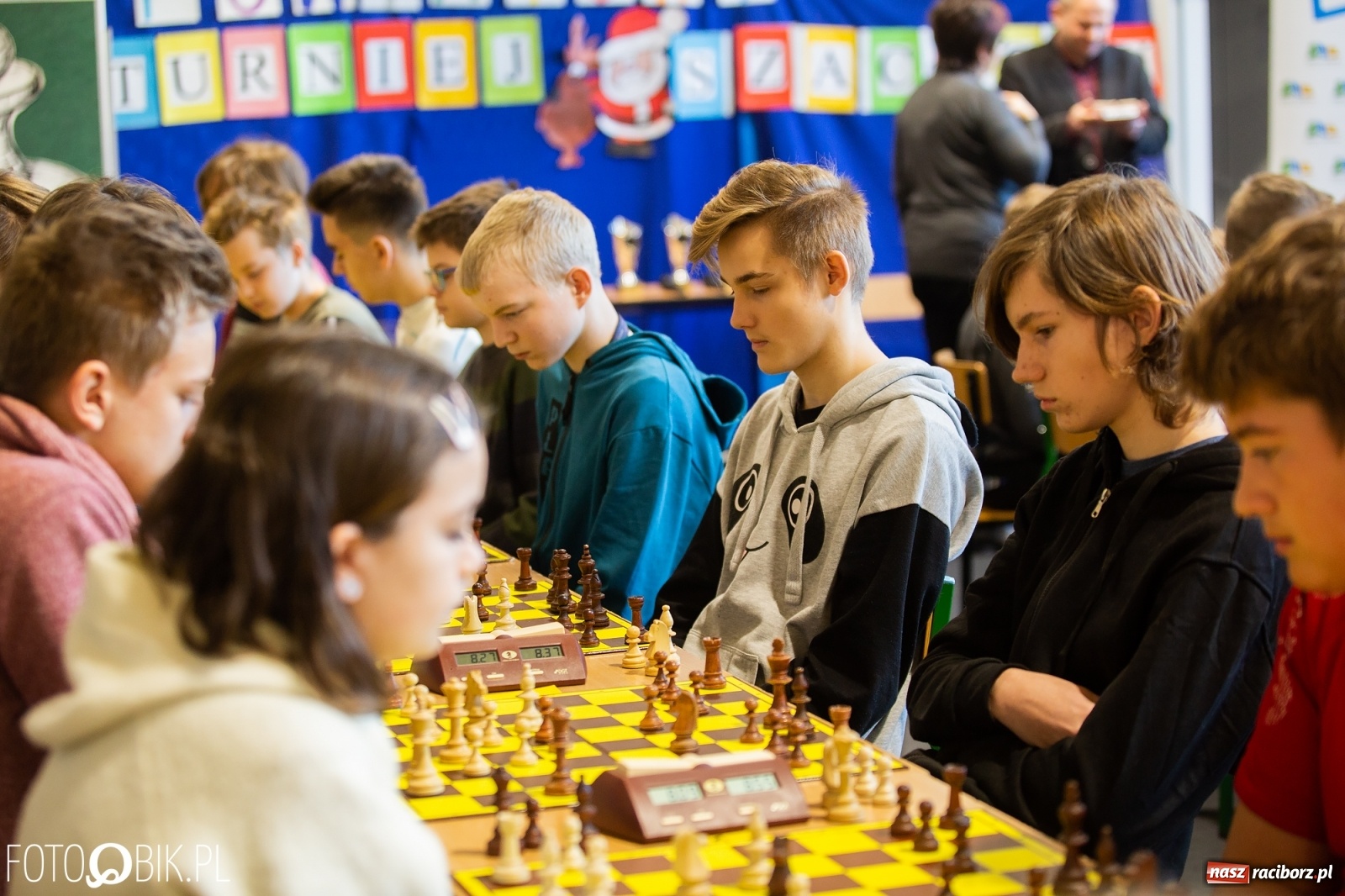 Zdjęcie w galerii na portalu naszraciborz.pl: Powiatowy Turniej Mikołajkowy w szachach wiadomości z regionu